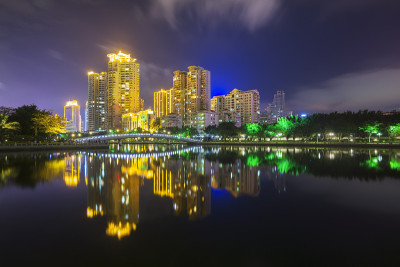 从白鹭洲公园看厦门城市夜景