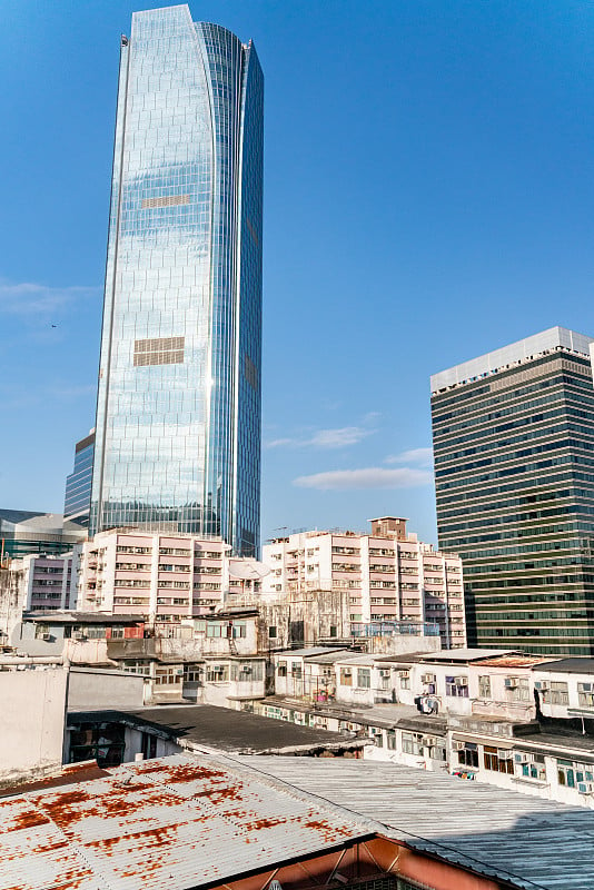 最受游客欢迎的地方叫香港太古附近的山公馆。拥挤的老式复古建筑