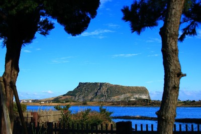 承山日出峰，联合国教科文组织世界遗产，日出峰，日出峰，岩石，火山口，悬崖，