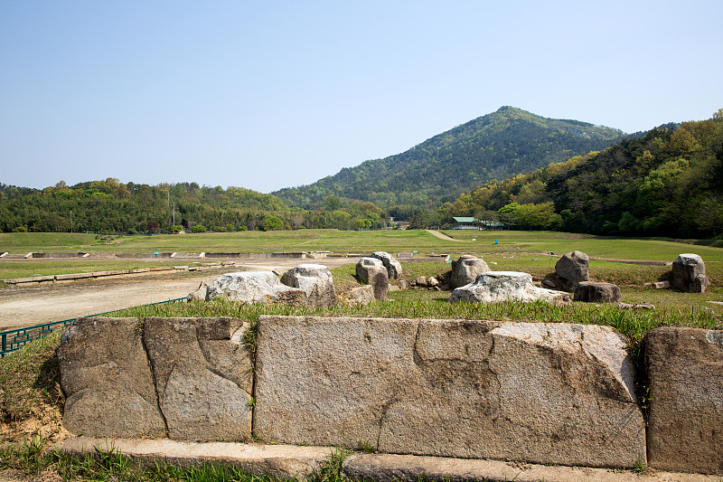 美留沙寺遗址的石塔