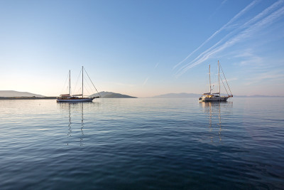爱琴海上的船只。博德鲁姆,Mugla,土耳其