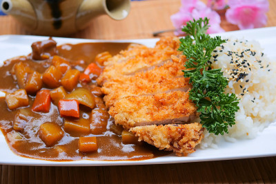 日本炸猪排，日本炸猪肉咖喱饭，日本咖喱，日本咖喱