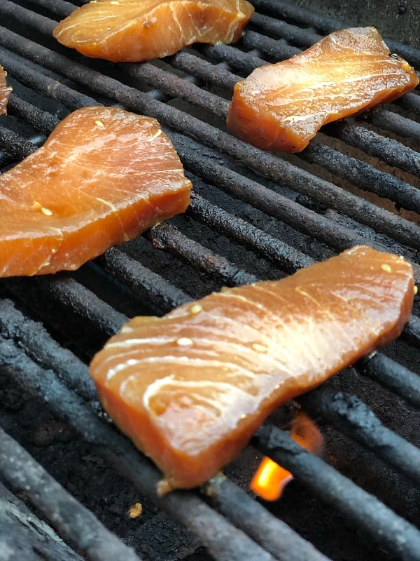 Field/ocean to table Food