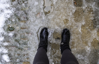 脚印在雪地