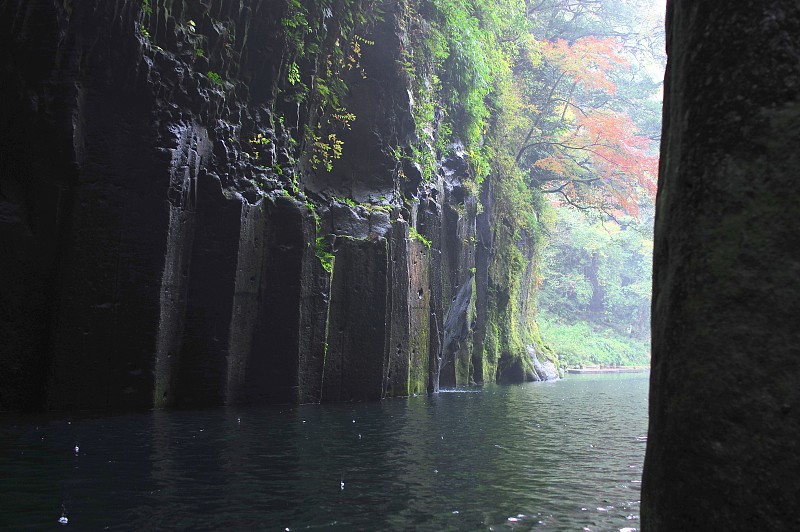 日本九州地区著名的观光胜地“高知湖峡谷”。