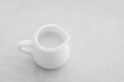 一小罐牛奶