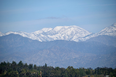 远处的雪峰