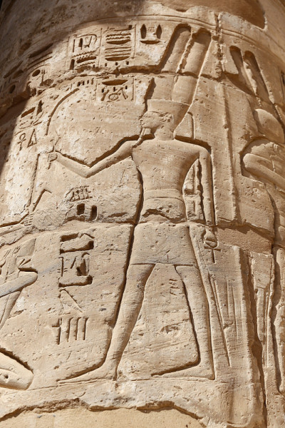 埃及象形文字在Medinet Habu神庙，卢克索，埃及