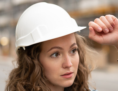 年轻女性建筑师