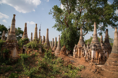 来自缅甸的Inthein temples