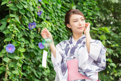 穿和服的女人