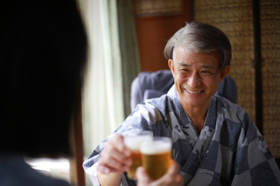 夫妇敬酒