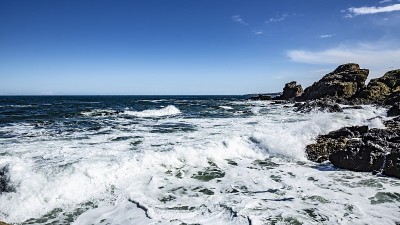 靠近圣阿布斯的北海岩石海岸。