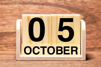 10月