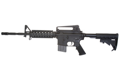 柯尔特M4A1隔离在白色背景上