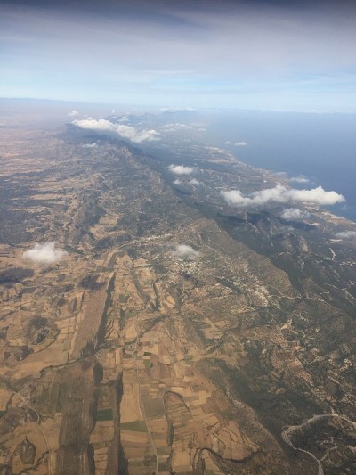 塞浦路斯岛和地中海位于地中海国家。
塞浦路斯05/12/2019