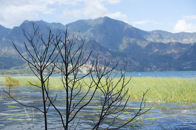 湖Atitlan、危地马拉