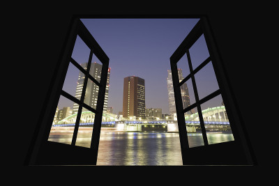 卡奇多基桥窗外的夜景