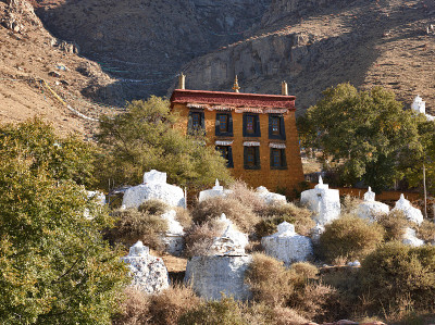 拉萨的帕邦卡寺