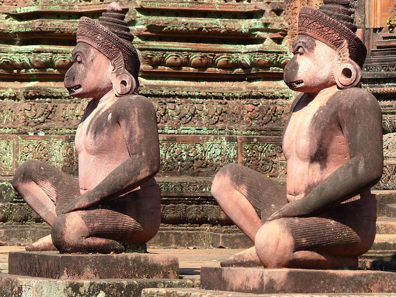 柬埔寨Banteay Srei寺庙的雕像