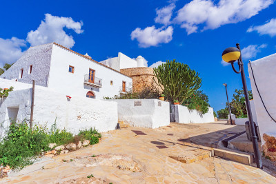 Santa Eulària des Riu, Puig de Missa，老城，伊比沙，西班牙