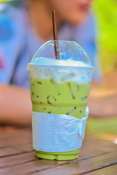 牛奶绿茶