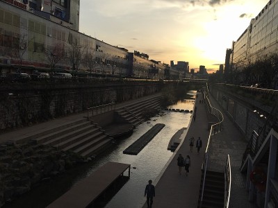 清溪川(韩国的一条小溪)