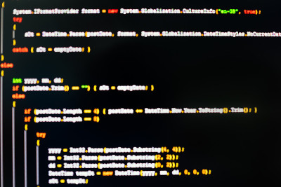 c#计算机语言源代码的计算机监视器。