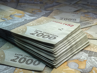 印尼钞票。Indonesianrupiah账单。2000印尼盾印尼盾。商业、金融背景。