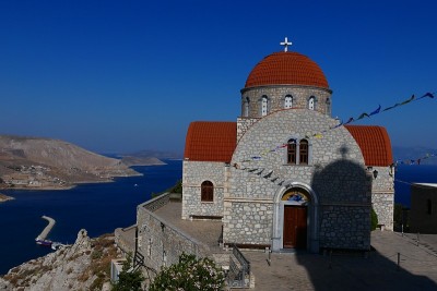 希腊Dodecanese群岛，Kalymnos岛Pothia之上的Aghios Savvas修道院