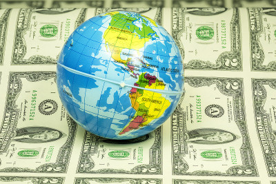 球与世界显示美国在金钱上