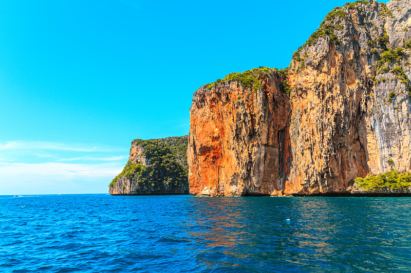 玛雅湾皮皮群岛，安达曼海甲米，泰国。