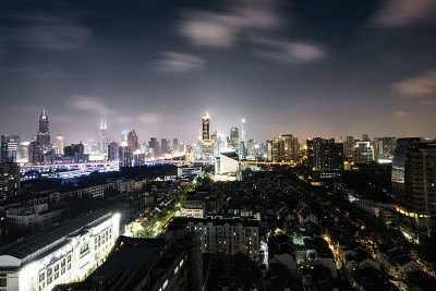 夜晚的上海天际线