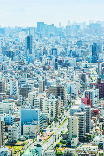 城市城市天际线鸟瞰图在近藤区，日本