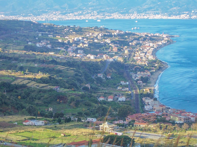 墨西拿海峡鸟瞰图