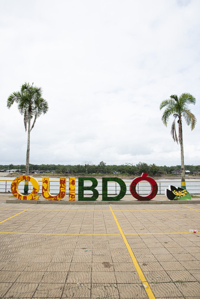 字母与单词Quibdo
