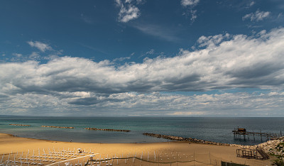 Termoli。美妙的海滨视图。