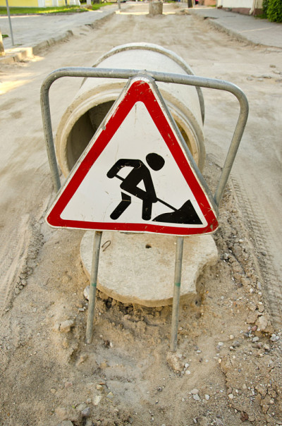 街道维修工程及道路标志