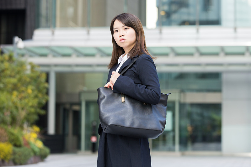 亚洲年轻女大学生
