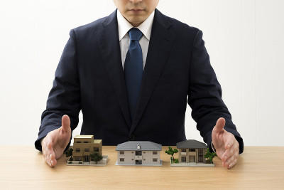 建筑模型和商人