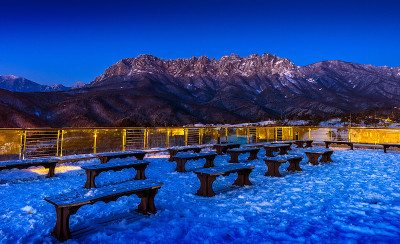 雪山山脉的冬天，韩国。