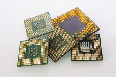 CPU