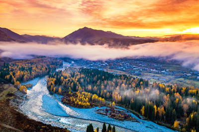 中国新疆河姆村的风景