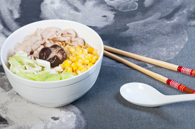 猪肉拉面