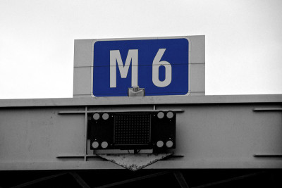 M6高速公路路标