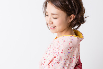 穿和服的女人