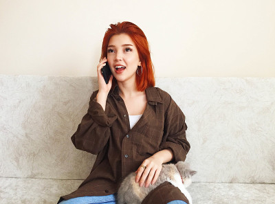 女孩是令人震惊的
