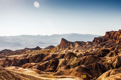 Lensflares Zabriskie Point，美国死亡谷国家公园