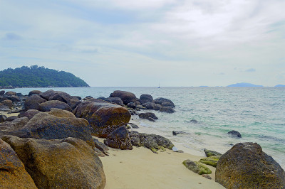 海滨岩石