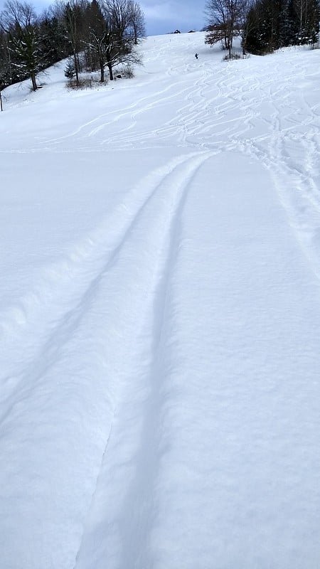 滑雪旅游